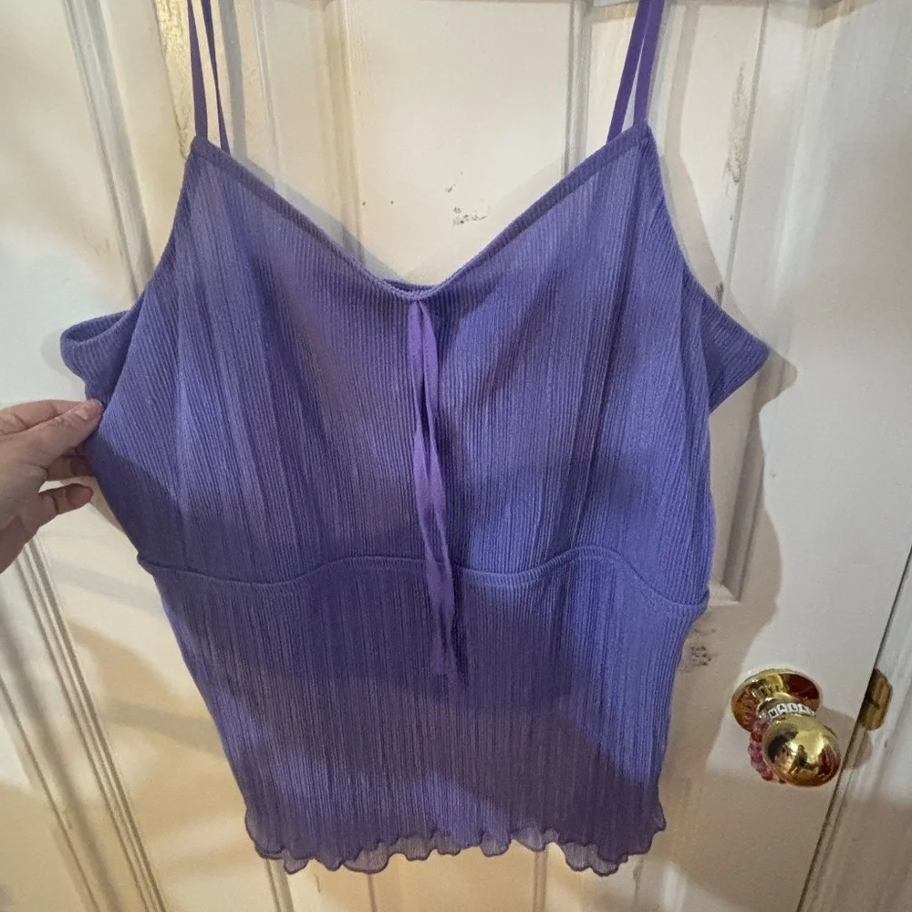 Lilac purple tank top - little bow at the top pics at the end show the color - Picture 4 of 10